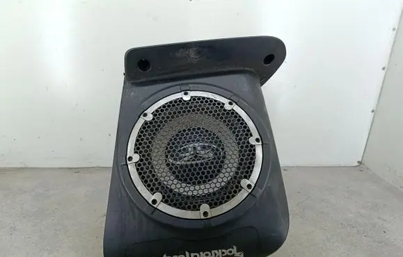 Mitsubishi Outlander Sound amplifier 8720A012