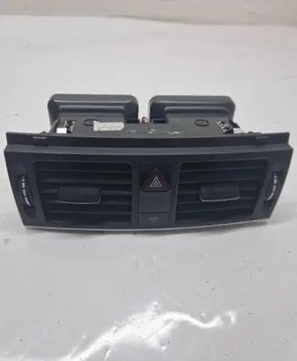 Mercedes-Benz C W204 Dash center air vent grill A2048304054 6846001004