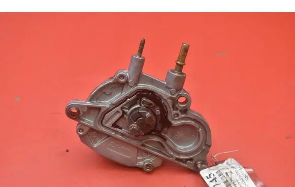 Opel Astra J Vacuum pump 55598084