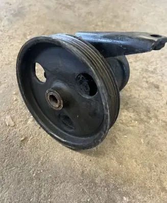 Renault Kangoo I Power steering pump