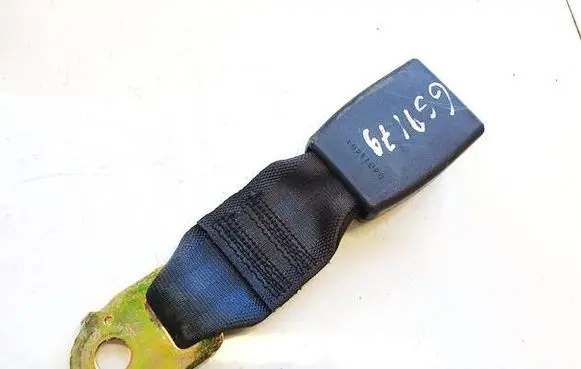 Hyundai Getz Rear seatbelt buckle 04011401