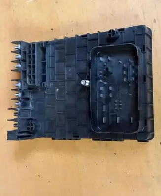 Volkswagen PASSAT B7 BSM Control unit 