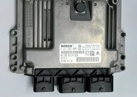 Peugeot 308 Engine control unit/module 9665291180 0261S04009 MEV174