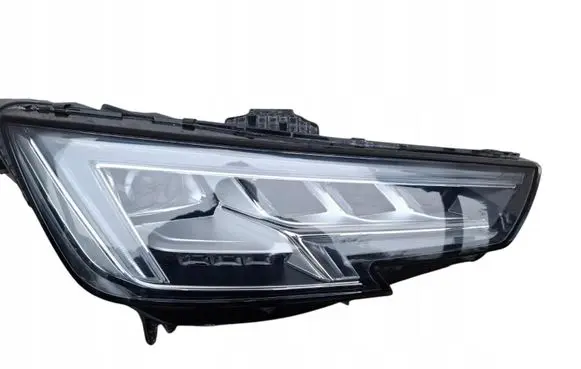 Audi A4 S4 B9 8W Headlight/headlamp
