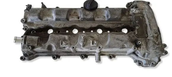 Toyota Avensis T270 Rocker cam cover 112010R020