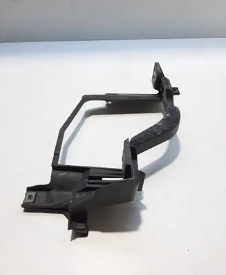 BMW 5 E60 E61 Headlight/headlamp mounting bracket 15873700
