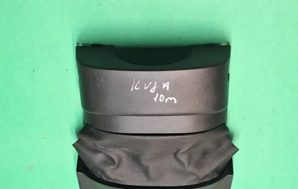 Steering wheel column trim