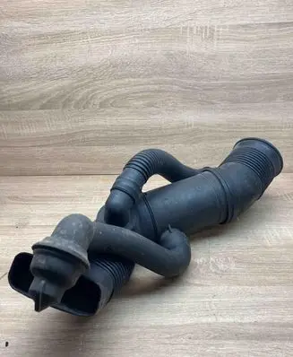 BMW 7 E38 Air intake duct part 7786222