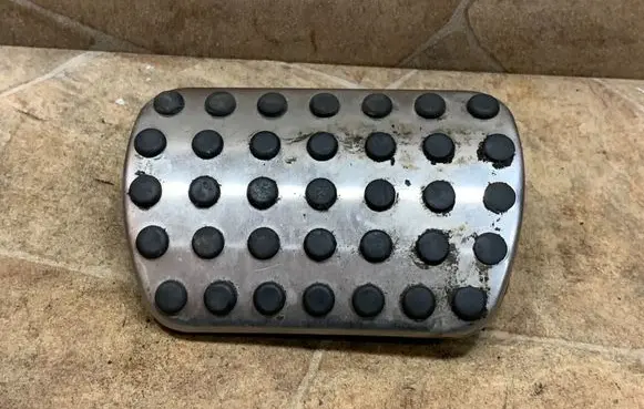 Mercedes-Benz CLS C218 X218 Brake pedal A1702900182