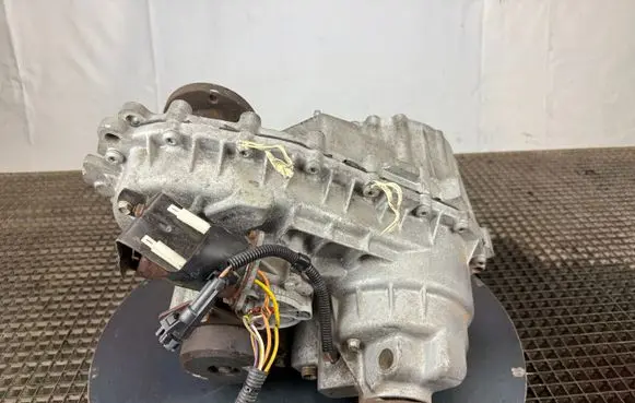 SsangYong Rexton Gearbox transfer box case 3200008014