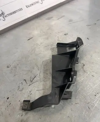BMW 5 E39 Headlight/headlamp mounting bracket 15372300
