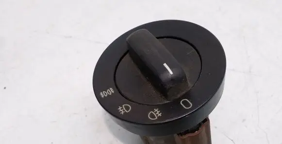 BMW 5 E39 Light switch 8363684
