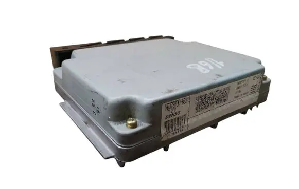 Volvo V70 Engine control unit/module 08627471A MB0797008831