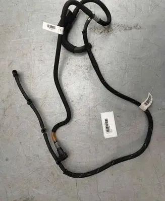 BMW 4 F36 Gran coupe Fuel return line/hose 13537823408 7823408