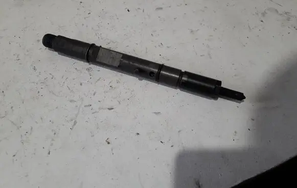 Audi A6 S6 C5 4B Fuel injector 059130201F
