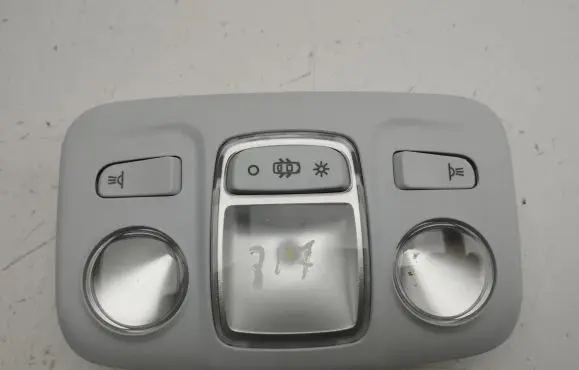 Peugeot 3008 II Rear seat light 96781444