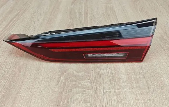 BMW 4 G22 G23 G24 G26 Tailgate rear/tail lights 7477608