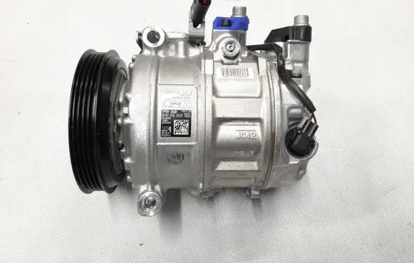 Skoda Rapid (NH) Air conditioning (A/C) compressor (pump) 4M0816803F
