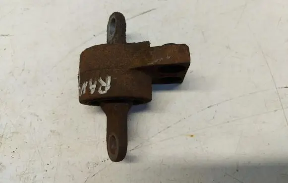 Ford Ranger Rear axle beam mounts housing 374933