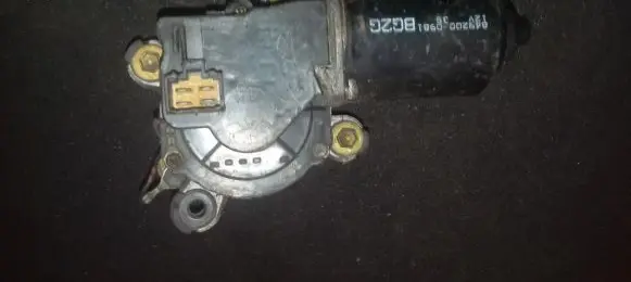 Mazda 323 F Wiper motor 8492000981