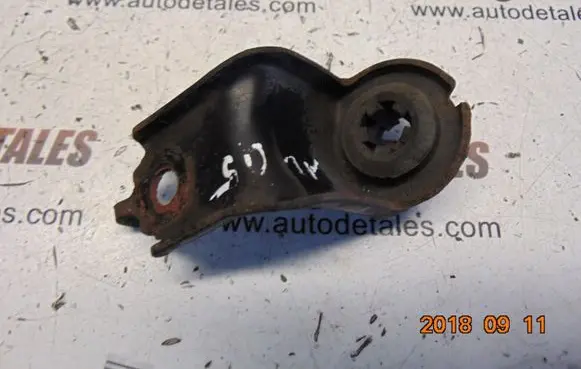 Toyota Avensis T250 Radiator mount bracket