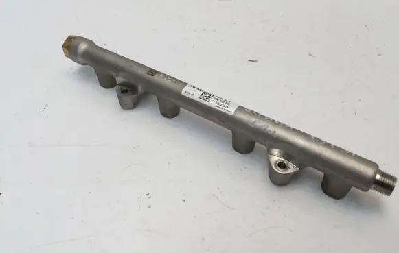 Skoda Octavia Mk4 Fuel main line pipe 05E133320