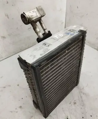 Volkswagen Multivan T5 Air conditioning (A/C) radiator (interior) 7H1820101 52495261