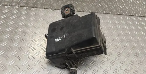 Toyota Yaris Fuse box set 8266252800