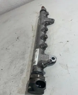 Fuel main line pipe