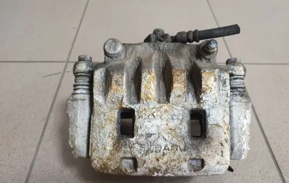 Subaru Outback Front brake caliper