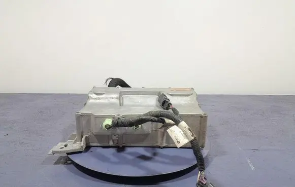 Opel Ampera Voltage converter inverter 22799689