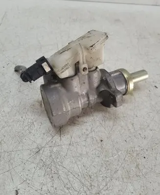 Ford Focus Master brake cylinder 21030399