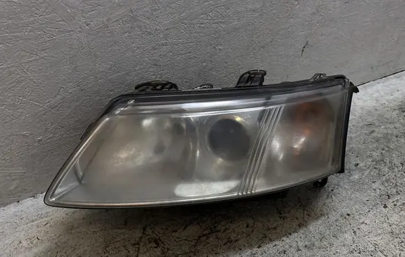 Saab 9-3 Ver2 Headlight/headlamp dust cover 15619100 155819 6189A