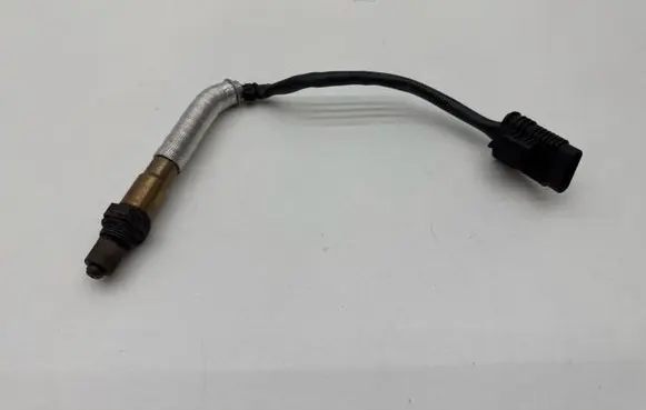 BMW 5 G30 G31 G38 Lambda probe sensor 864437101