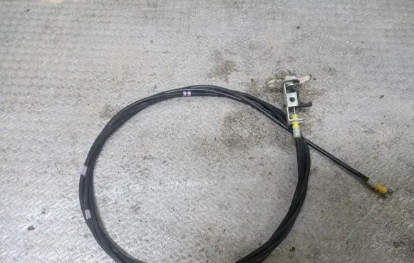 Mazda CX-7 Fuel cap flap release cable 