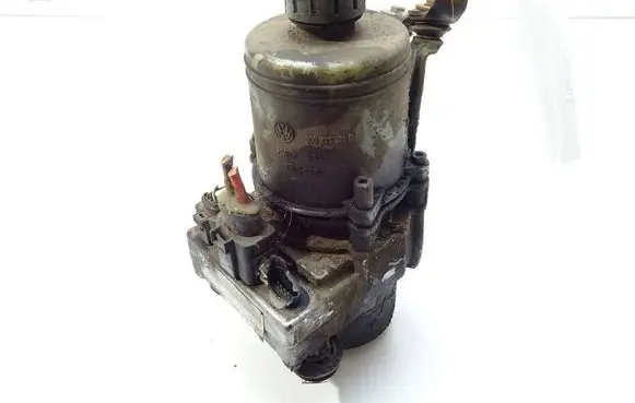 Volkswagen Polo IV 9N3 Power steering pump 6Q0423155AA