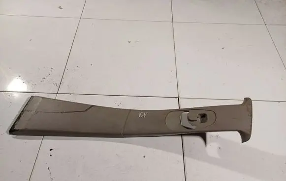 Land Rover Freelander (B) pillar trim (top) Emg100932