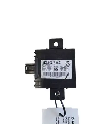 Audi A3 S3 8P Alarm control unit/module 1K0907719C 28024256