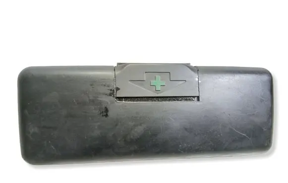 BMW 5 E39 First aid kit 8176553