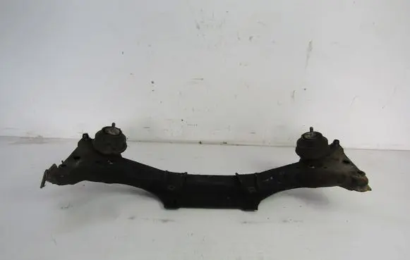 BMW 3 E36 Engine mount bracket 