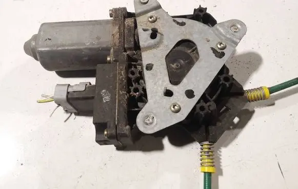 Peugeot 807 Rear door window regulator motor 97460041