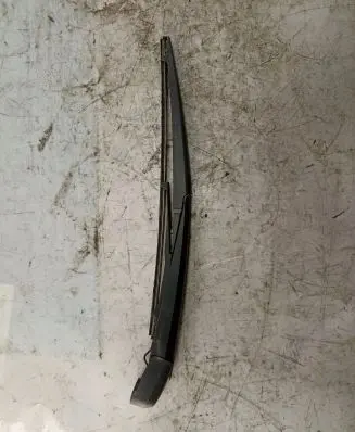 Suzuki Grand Vitara II Rear wiper blade arm 06215