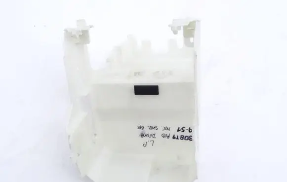Peugeot 308 Relay mounting block 9670162380