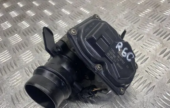 BMW 3 E90 E91 Throttle body valve 7810752 10378517 02051100659
