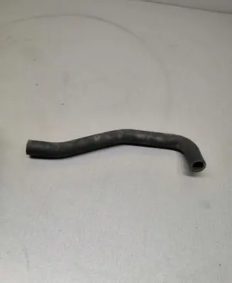 Coolant pipe/hose
