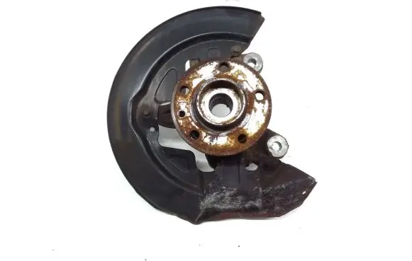 Volvo XC60 Front wheel hub spindle knuckle 7G913K170M