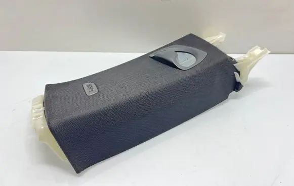 BMW 4 F32 F33 (B) pillar trim (bottom) 7276893