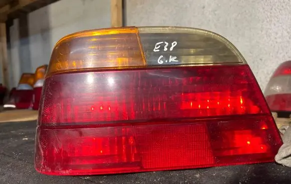 BMW 7 E38 Rear/tail lights 8379113 26800305