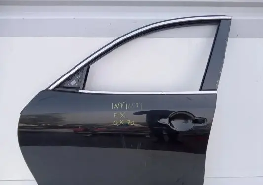 Infiniti QX70 S51 Front door