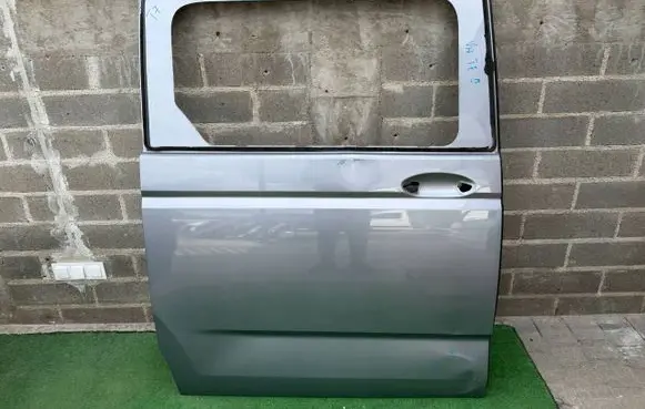 Volkswagen Multivan T7 Rear door 